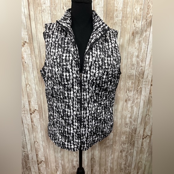 Christopher &‎ Banks Black and White Patterned Vest - Picture 1 of 5